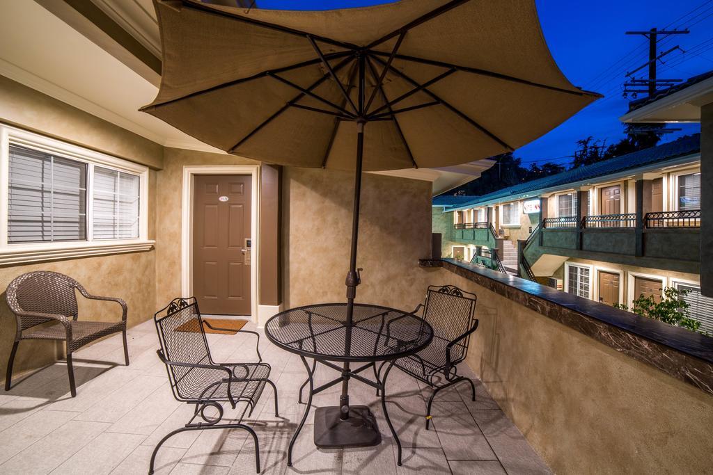 Nite Inn At Universal City - Walking Distance To Universal Studios Hollywood Лос-Анджелес Экстерьер фото